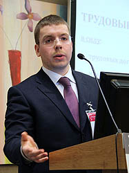 С.В. Медведев выступил с докладом «Правовые вопросы владения и распоряжения интеллектуальной собственностью»